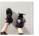 Vipkoala Platform japanned leather&matte lace-up oxfords shoes women british daisy low-top sneakers creepers round toe daddy shoes woman