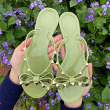 Vipkoala New Fashion Women Rivet Flip Flops Comfortable Jelly Sandals Luxury Sandals Women Designers Opened Toe Sexy Sandals Beach