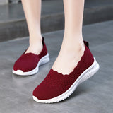 Vipkoala Sneakers Female Flat Soft Comfortable Fashion Lightweight Pumps Shoes Joker Slip-on Super Light Casual Vulcanize Shoes Woman Red