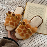 Vipkoala Shoes for Women Winter New Indoor Warm Cotton Shoes for Students At Home Cartoon Giraffe Plush One-word Slippers Chinelos Planos