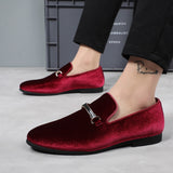 Vipkoala New Luxury Designer Fashion Pointed Black Blue Red Velvet Shoes Men Casual Loafers Formal Dress Footwear Sapatos Tenis Masculino