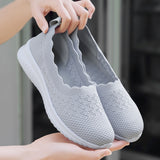 Vipkoala Sneakers Female Flat Soft Comfortable Fashion Lightweight Pumps Shoes Joker Slip-on Super Light Casual Vulcanize Shoes Woman Red